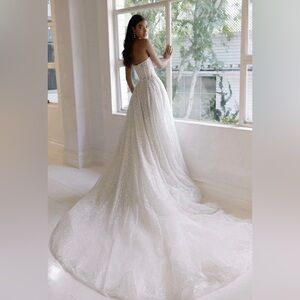La Premiere Bridal Lise Wedding Dress size 12